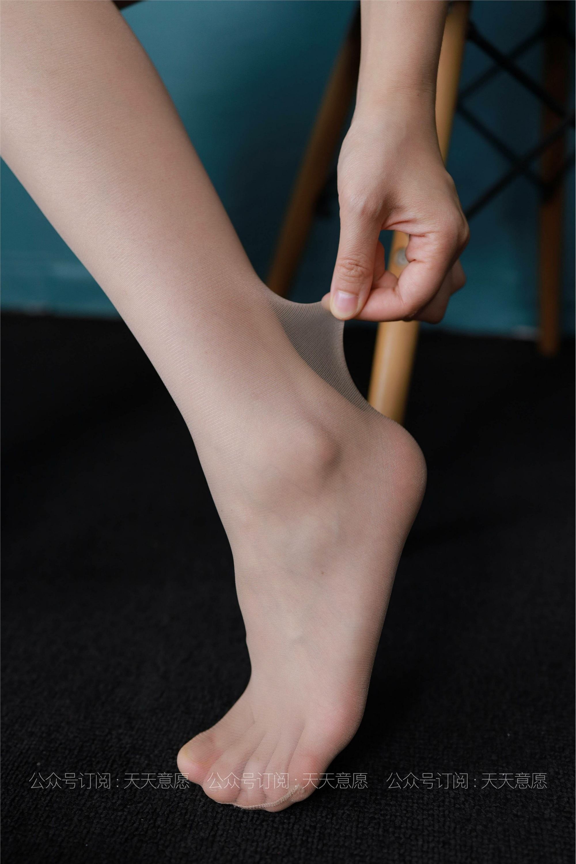 IESS异思趣向  2021.06.27 丝享家845：小婕《书中颜如玉》